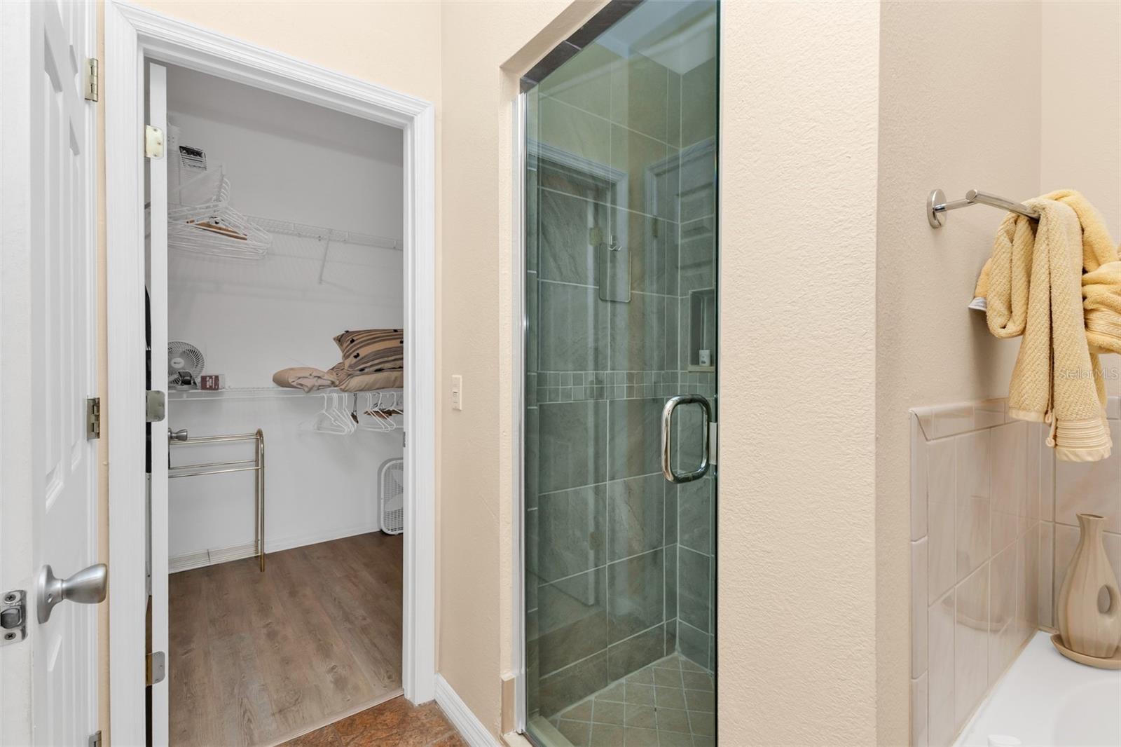 GOLF FOX CONDO - Residential
