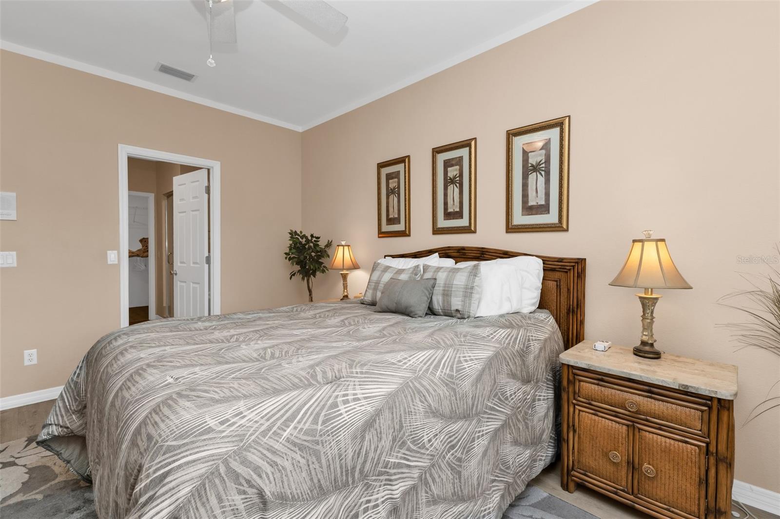 GOLF FOX CONDO - Residential