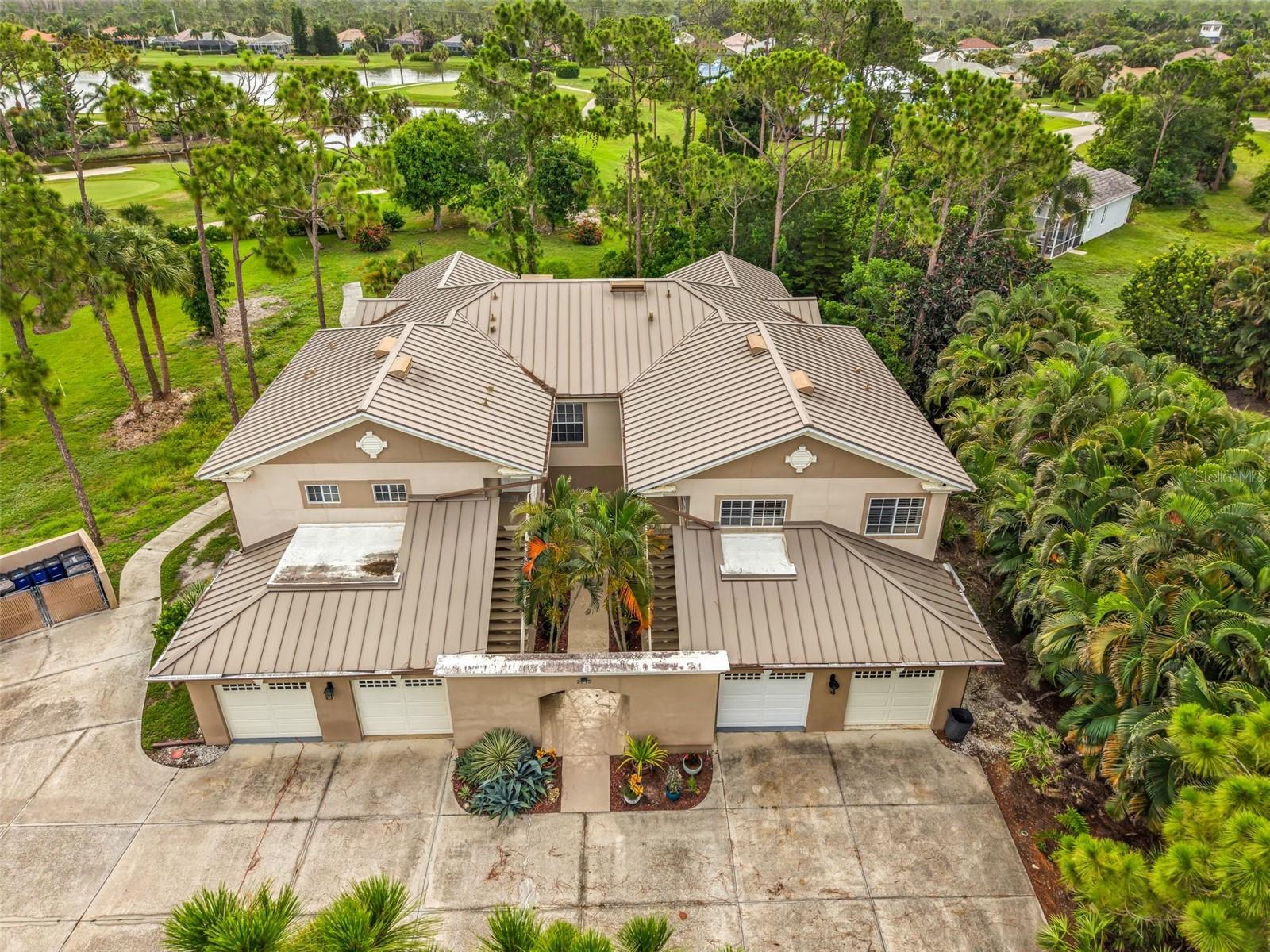 GOLF FOX CONDO - Residential