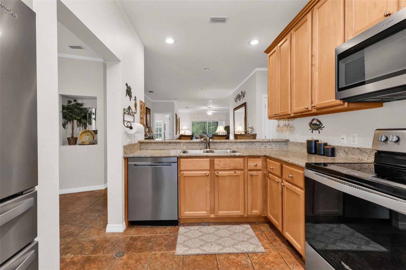 GOLF FOX CONDO - Residential