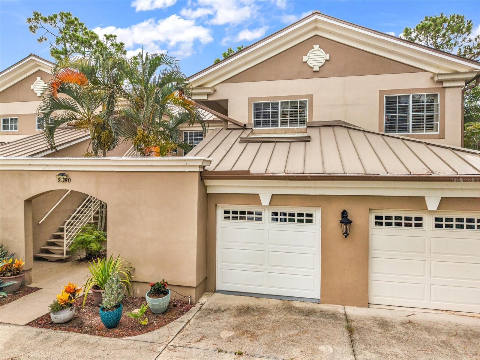 GOLF FOX CONDO - Residential