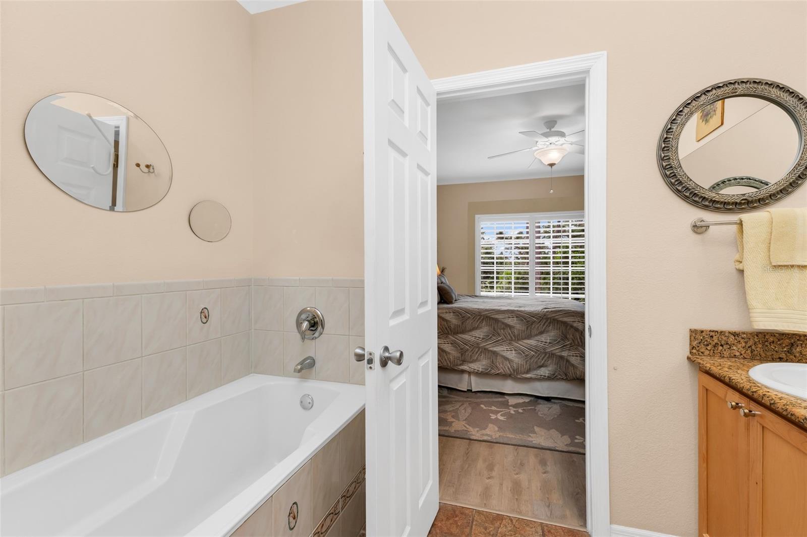 GOLF FOX CONDO - Residential