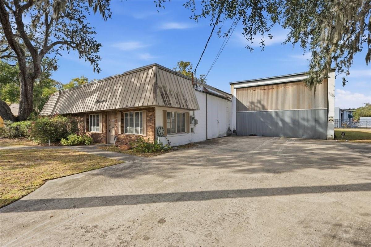 MOUNT VERNON HEIGHTS - Commercial Sale