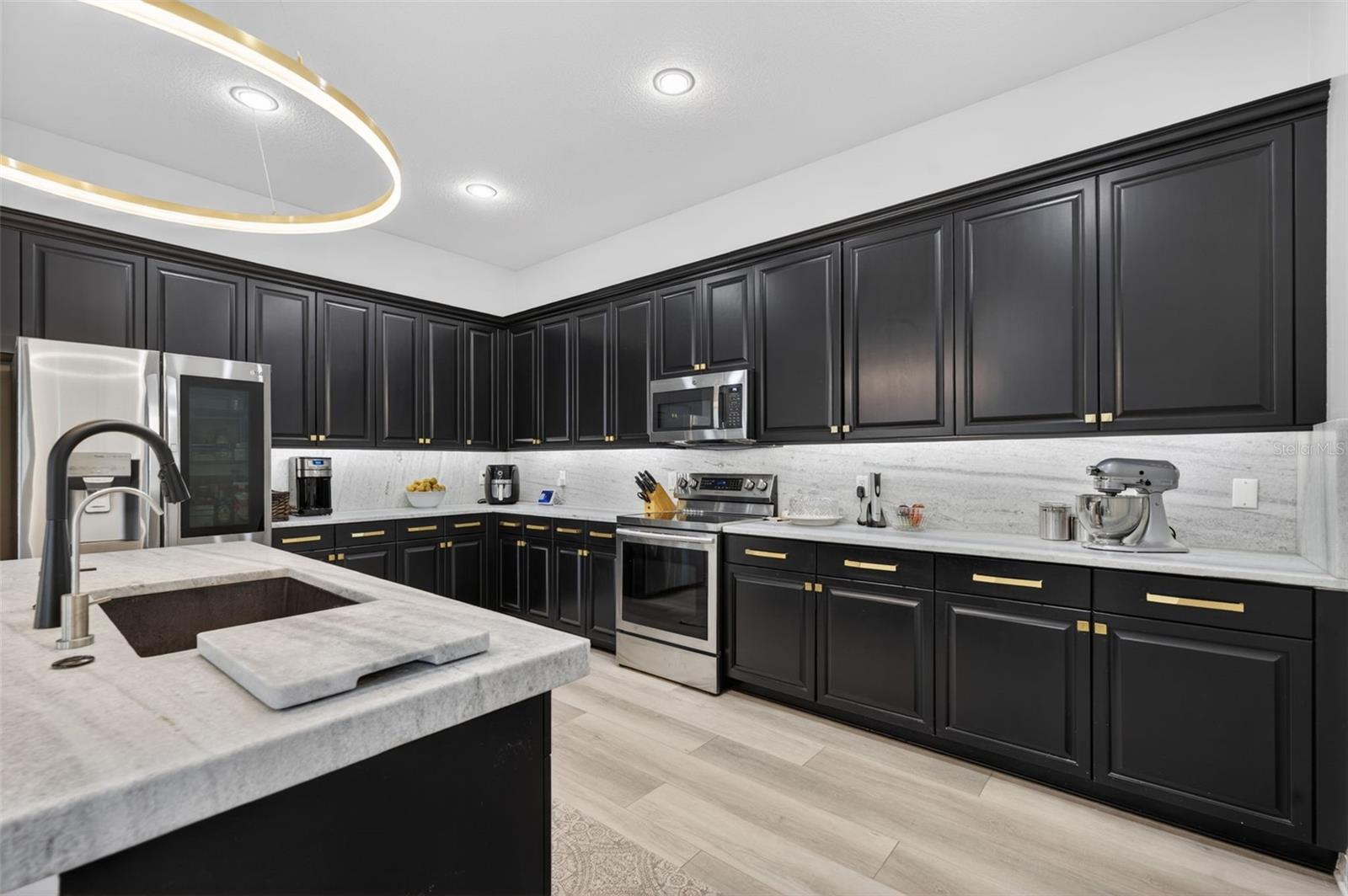 CHARLESTON PLACE - Residential