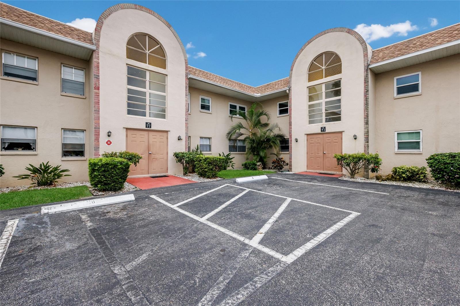 SABAL PALM GARDENS PH I - Residential