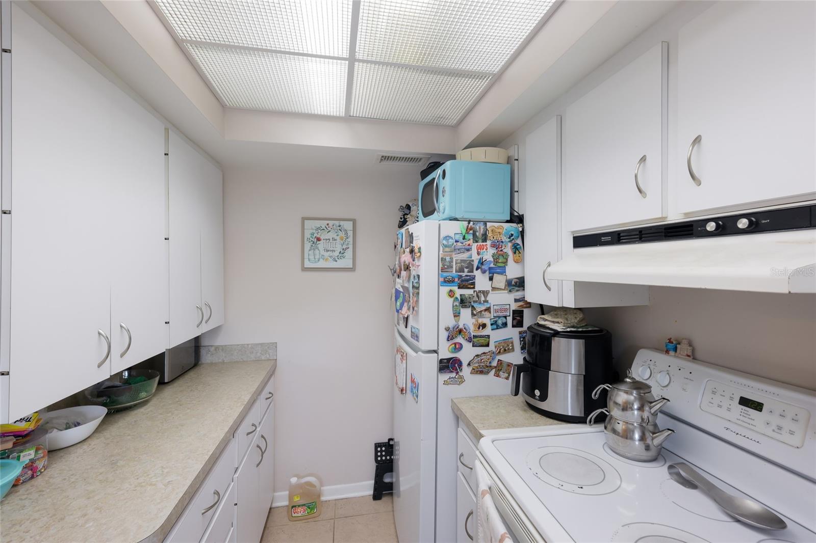 SABAL PALM GARDENS PH I - Residential