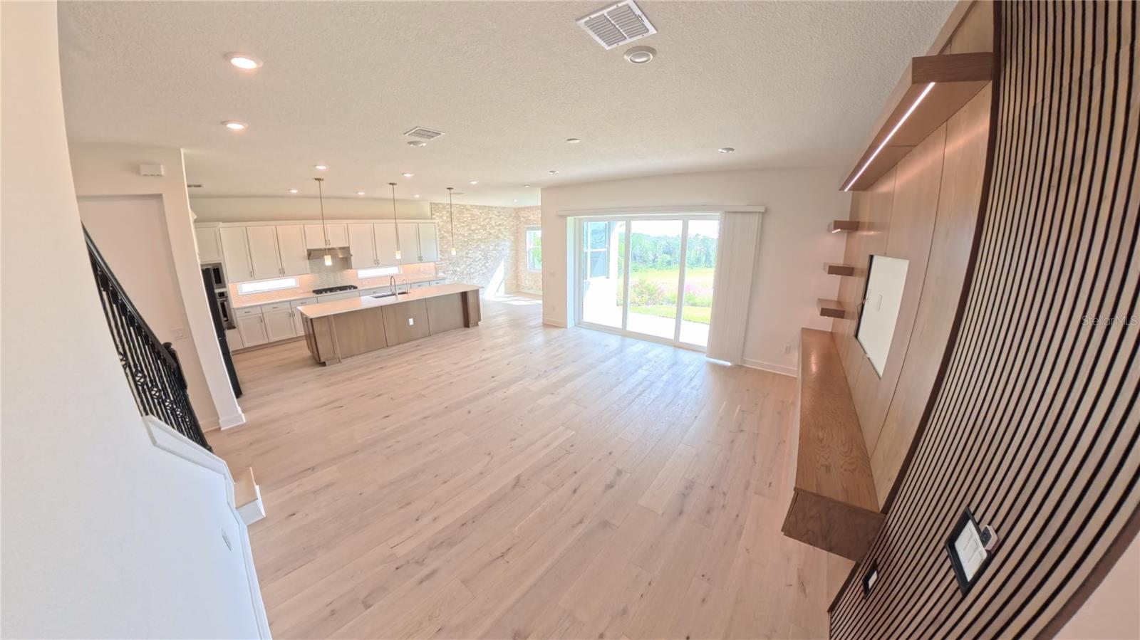 WILLOW RIDGE - Residential