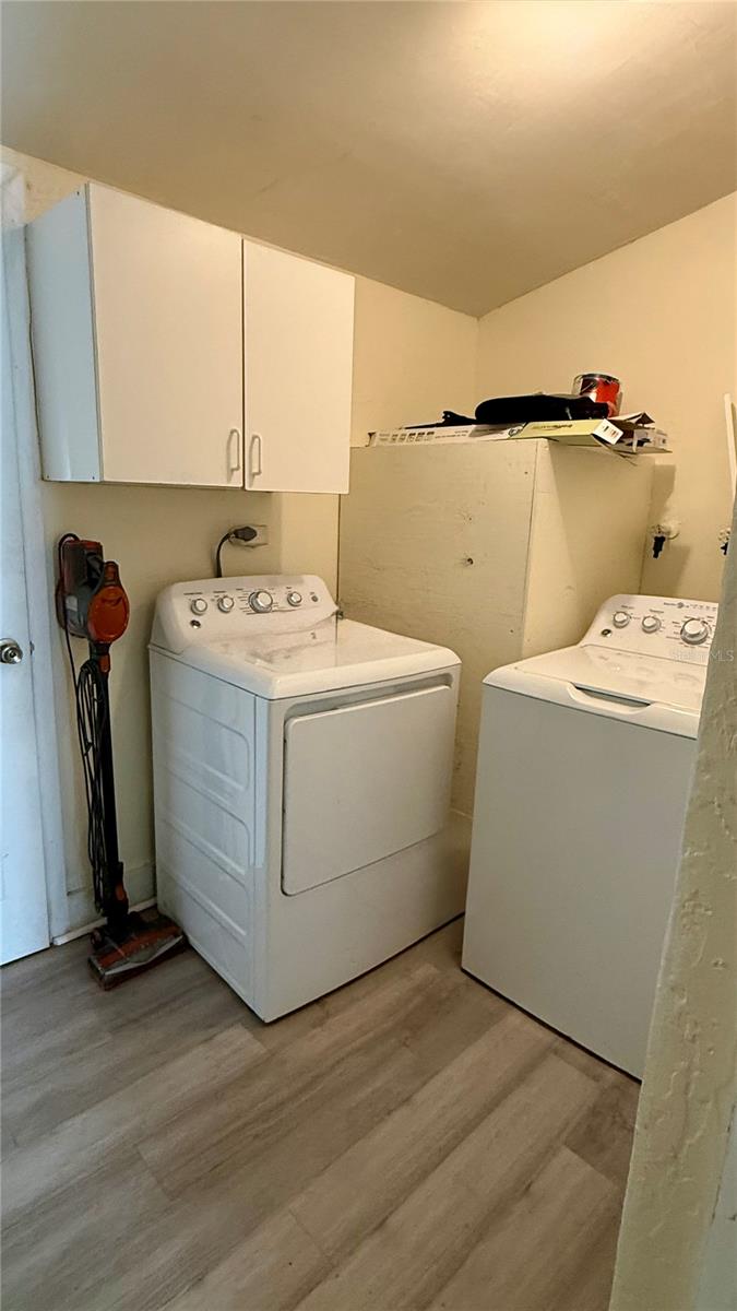 FOUR PINES - Residential Income
