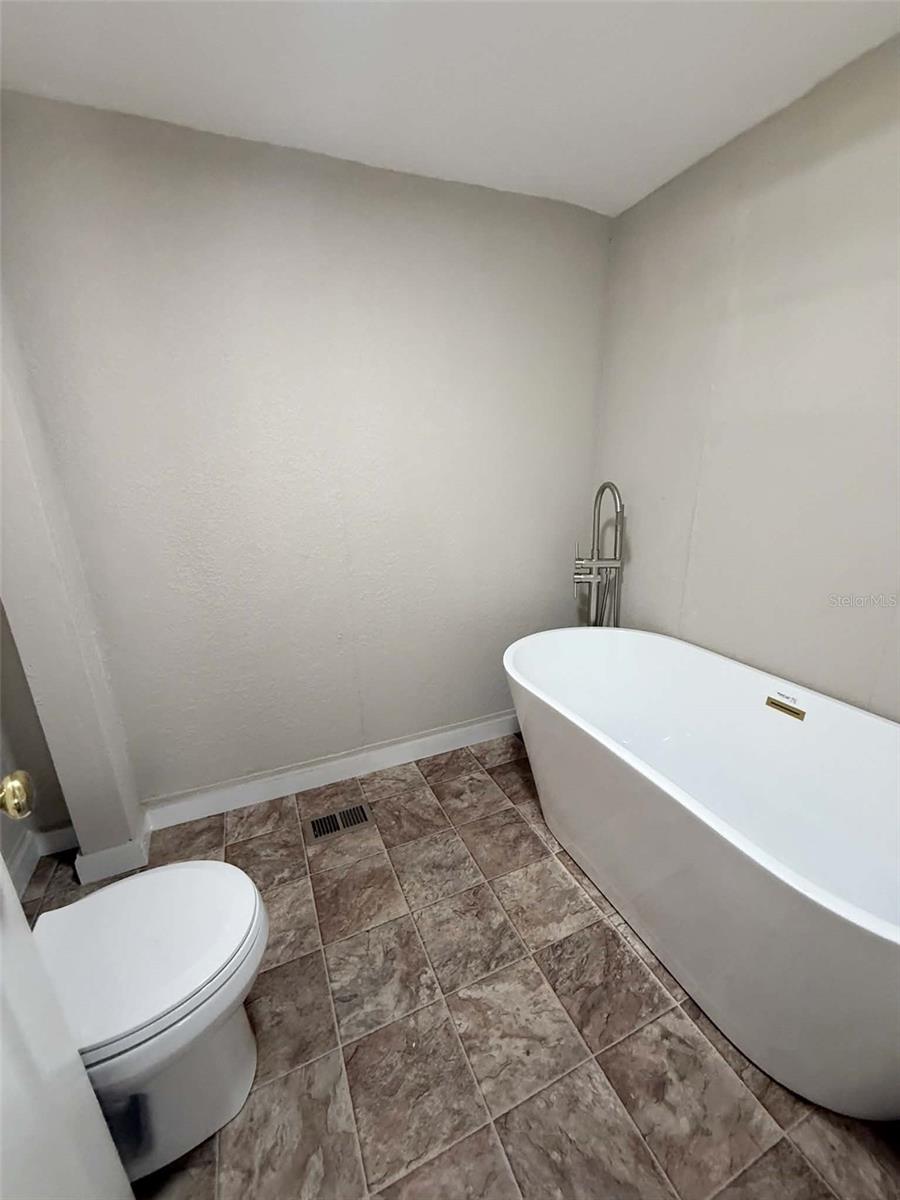 SUWANNEE RIVER HEIGHTS - Residential