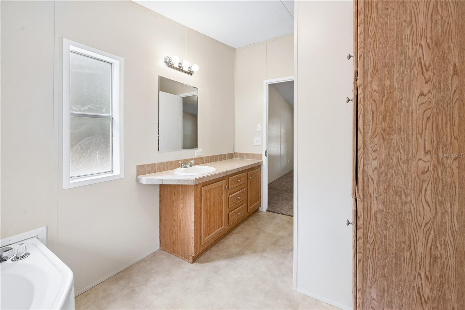 FLORIDA FRONTIER - Residential