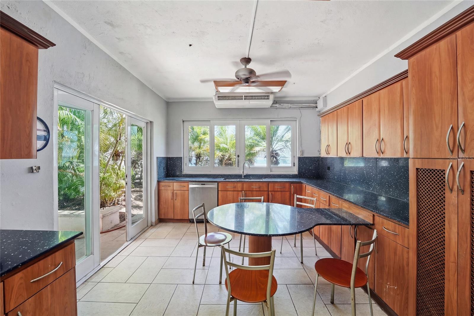 PUNTA LAS MARIAS - Residential