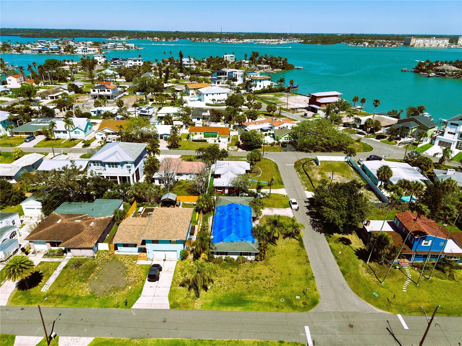 LONE PALM BEACH 2ND ADD - Residential