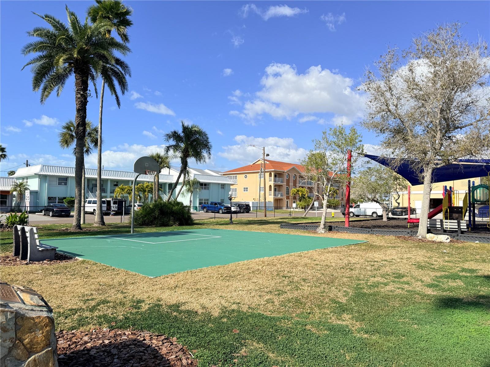 LONE PALM BEACH 2ND ADD - Residential