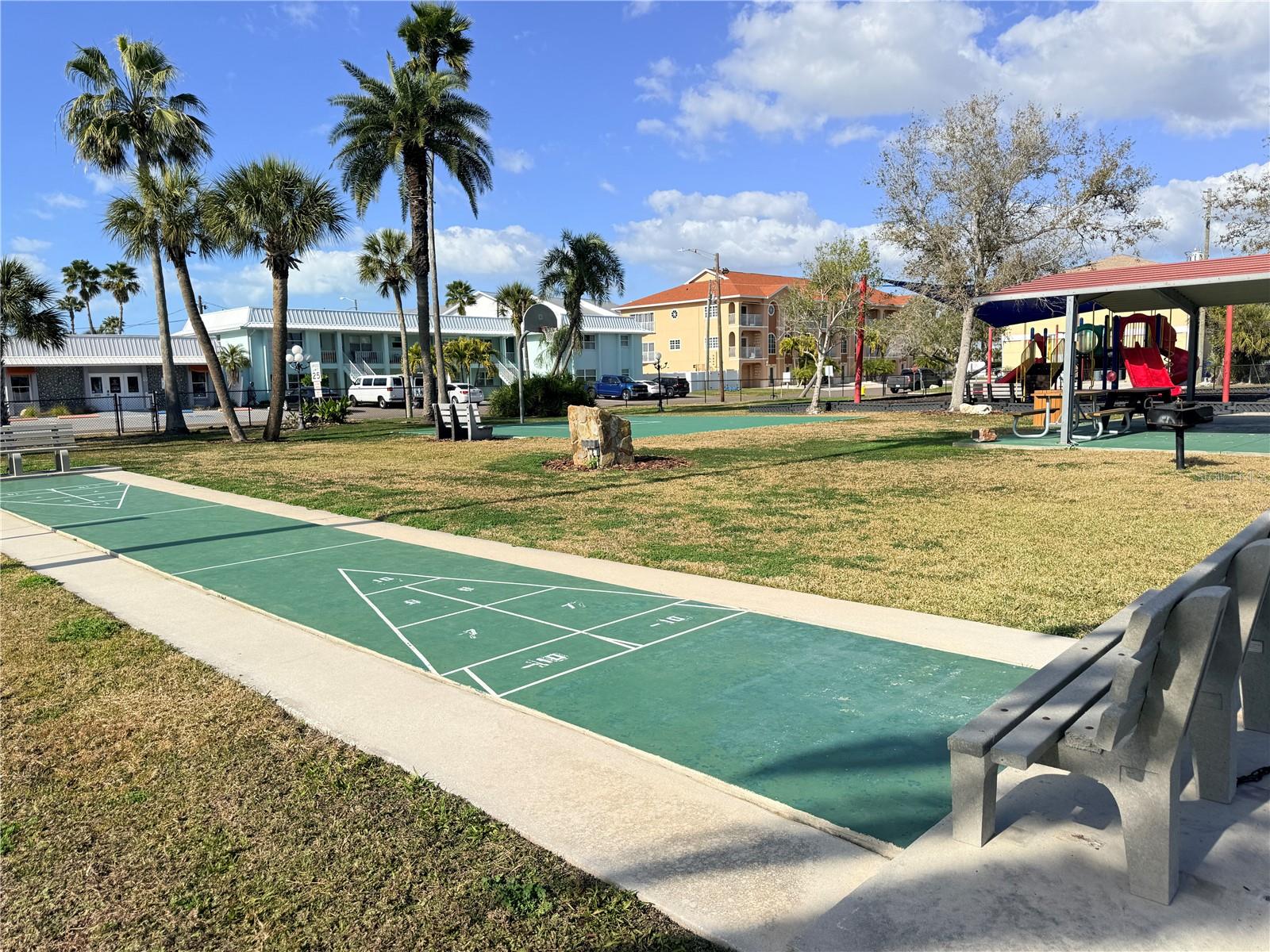 LONE PALM BEACH 2ND ADD - Residential