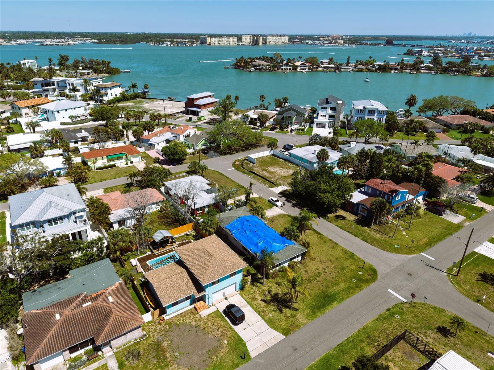 LONE PALM BEACH 2ND ADD - Residential