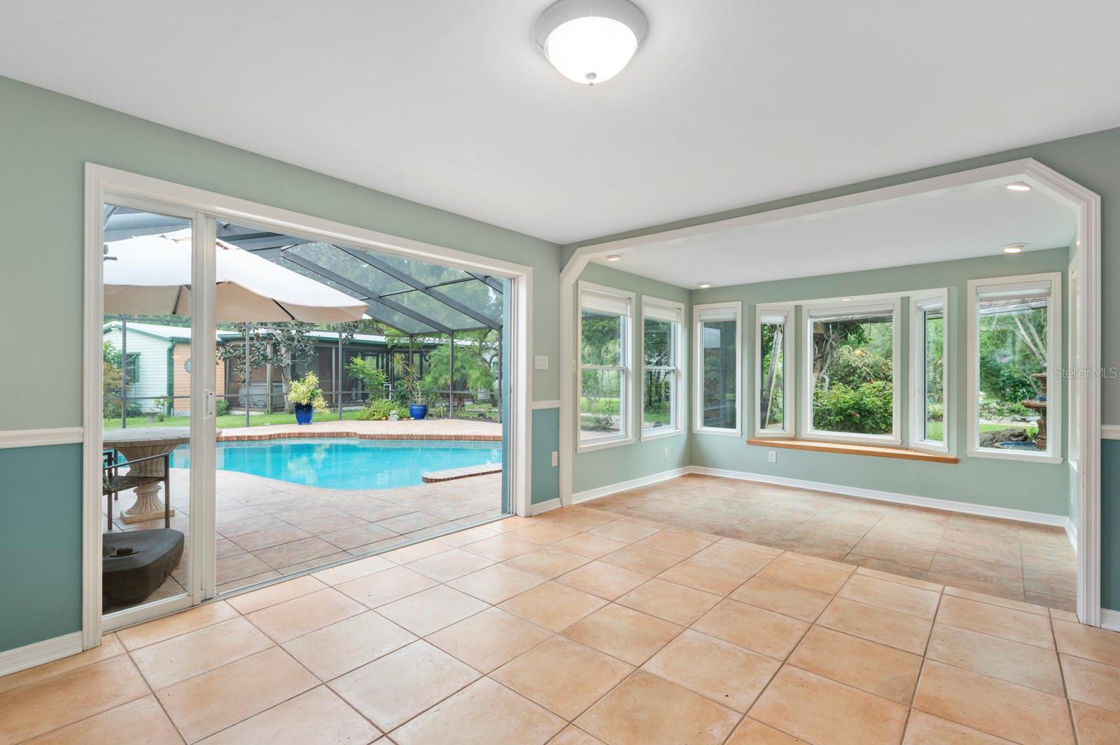SARASOTA GOLF CLUB COLONY 1 - Residential