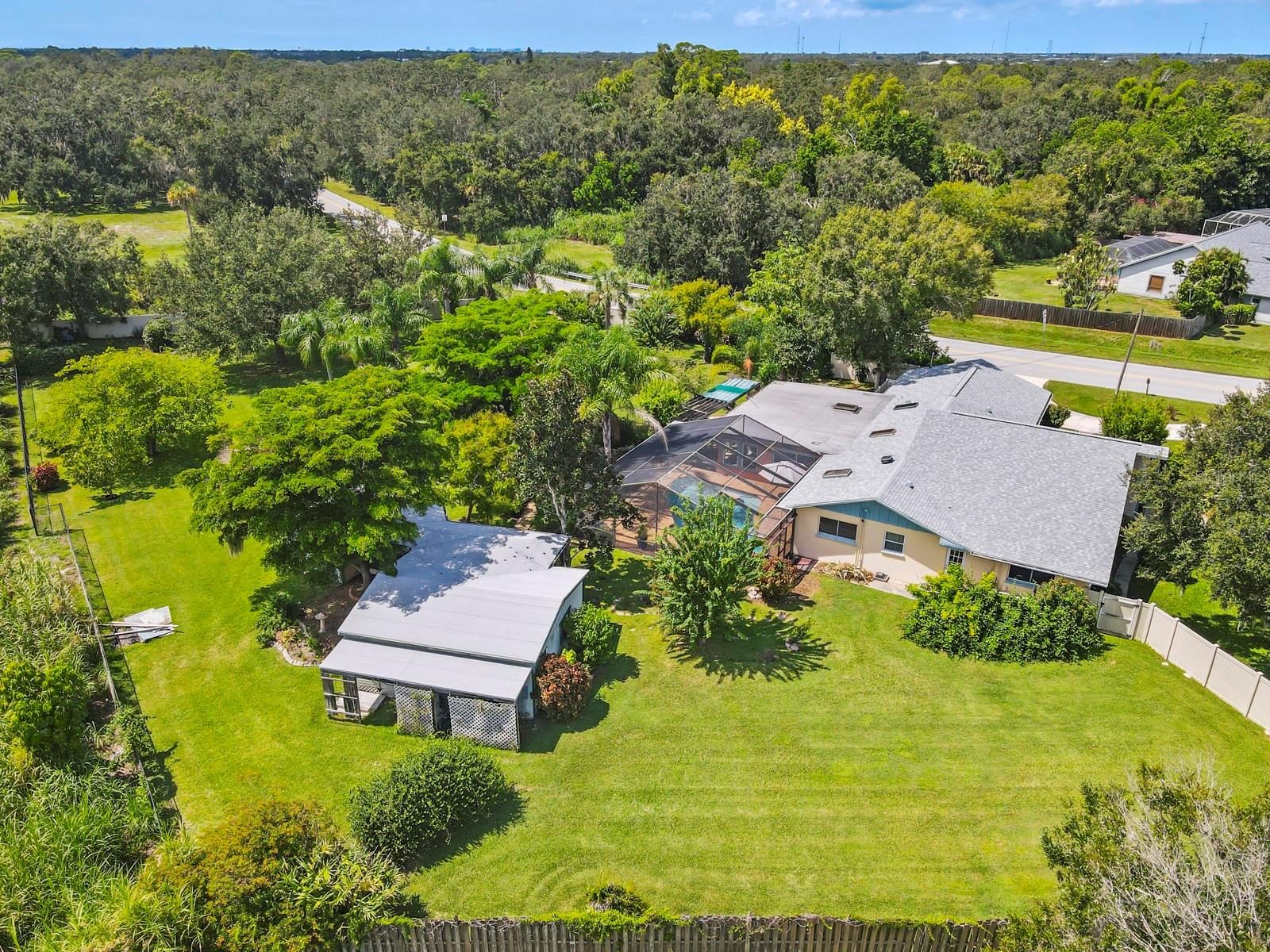 SARASOTA GOLF CLUB COLONY 1 - Residential