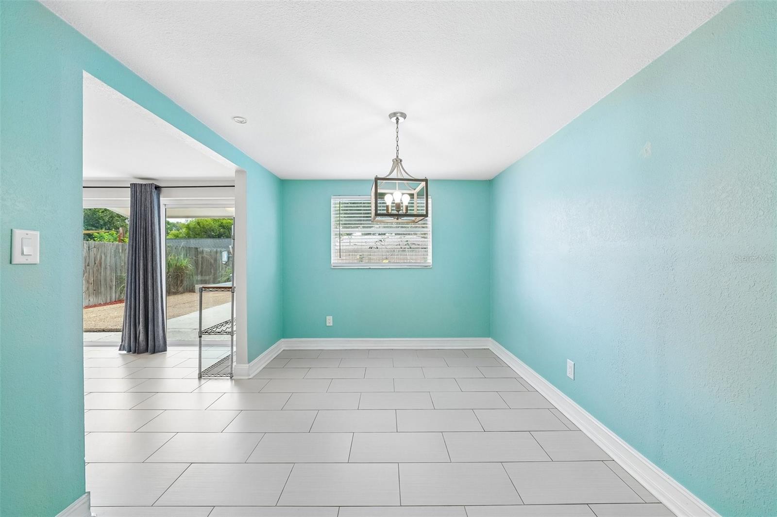 TRENTWOOD MANOR - Residential