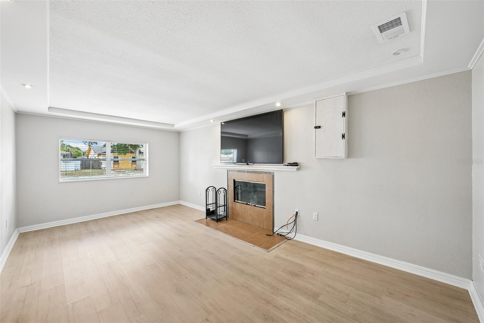 TRENTWOOD MANOR - Residential