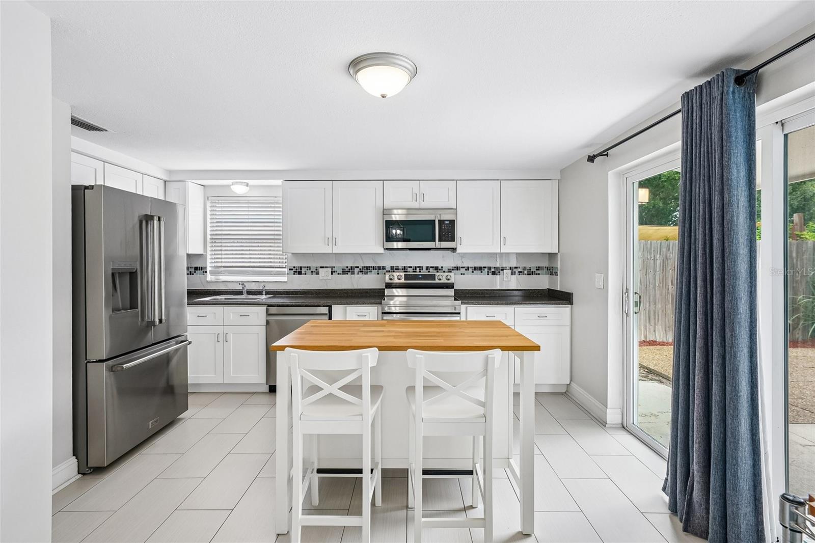 TRENTWOOD MANOR - Residential