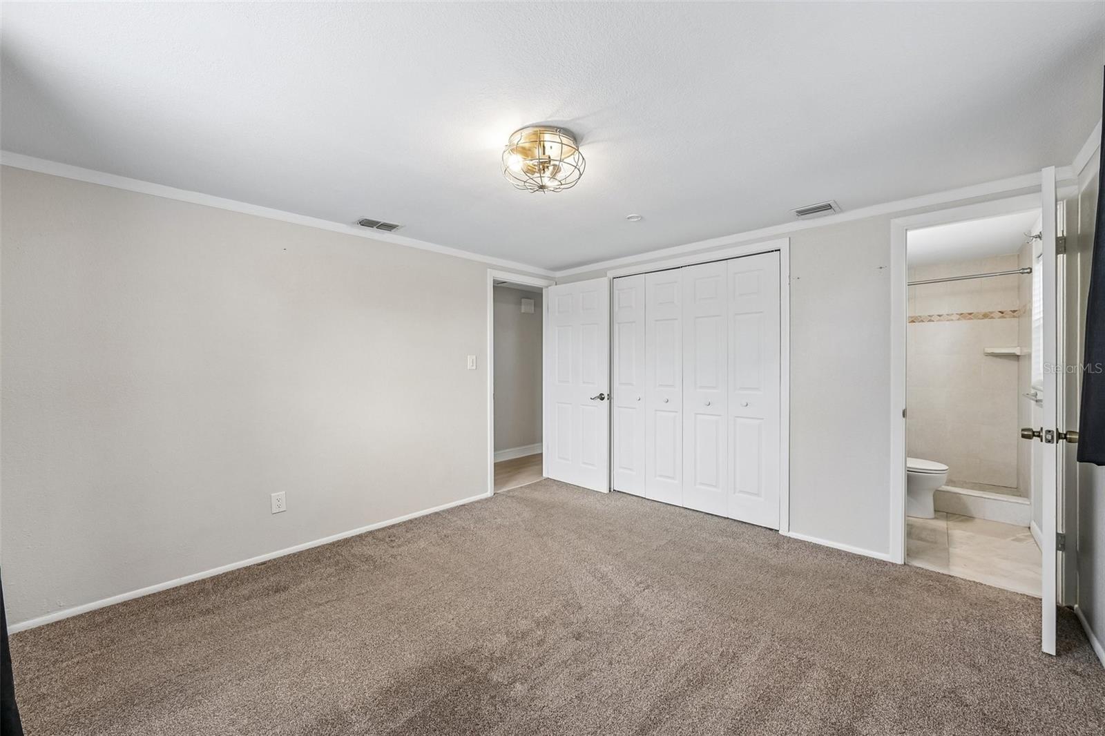 TRENTWOOD MANOR - Residential