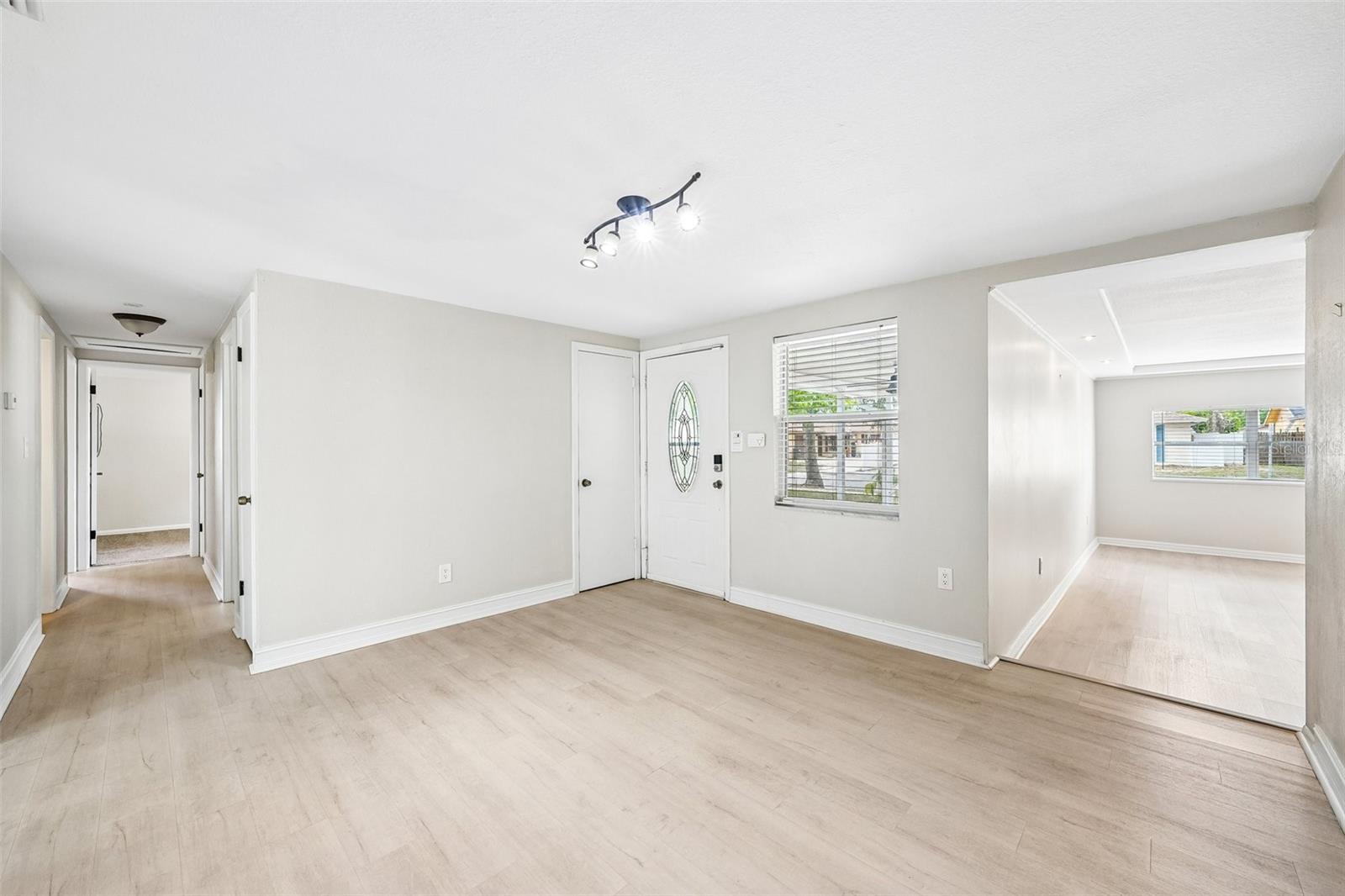 TRENTWOOD MANOR - Residential