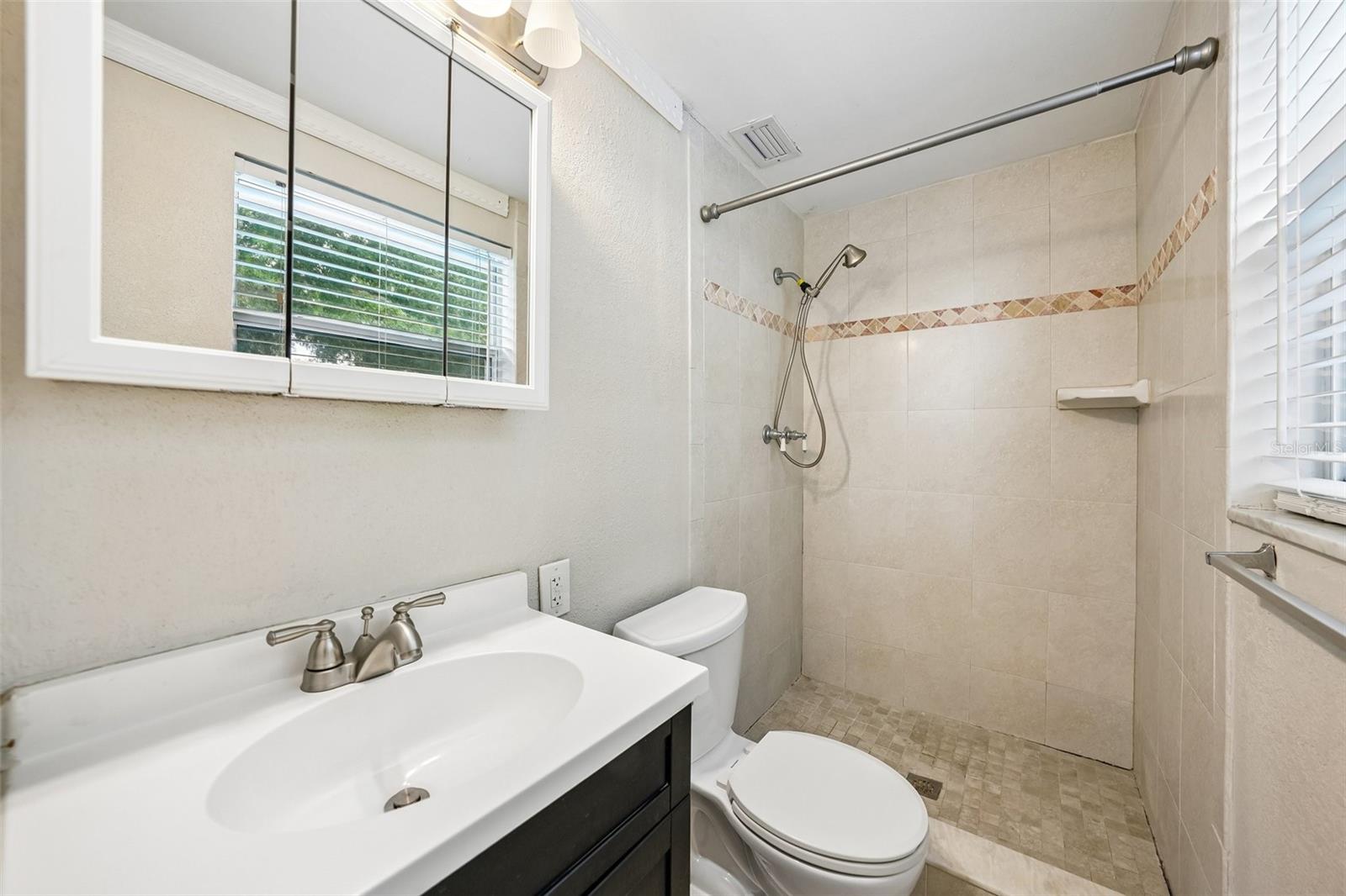 TRENTWOOD MANOR - Residential