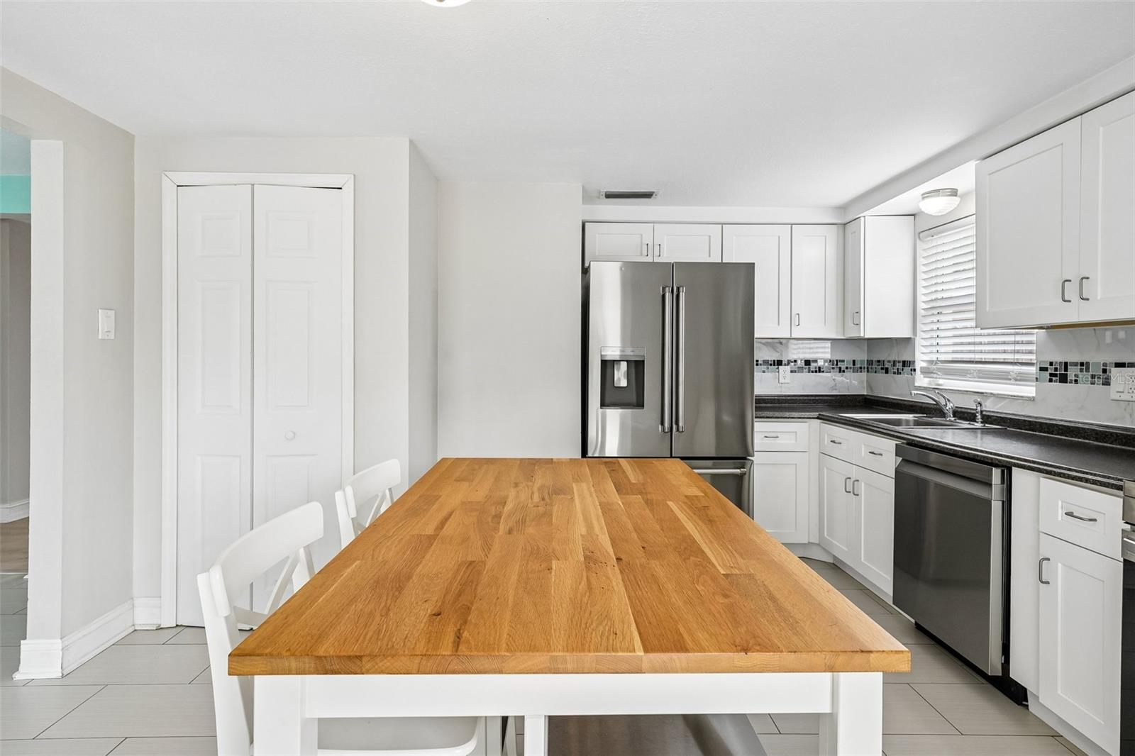 TRENTWOOD MANOR - Residential