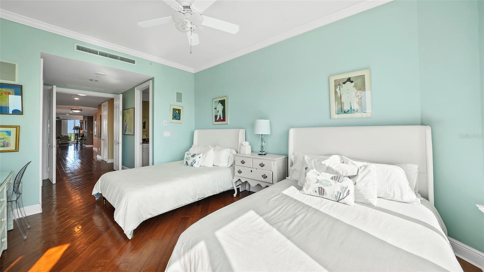 THE BEACH RESIDENCES - Residential