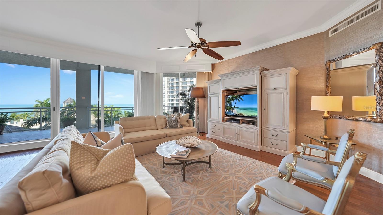 THE BEACH RESIDENCES - Residential