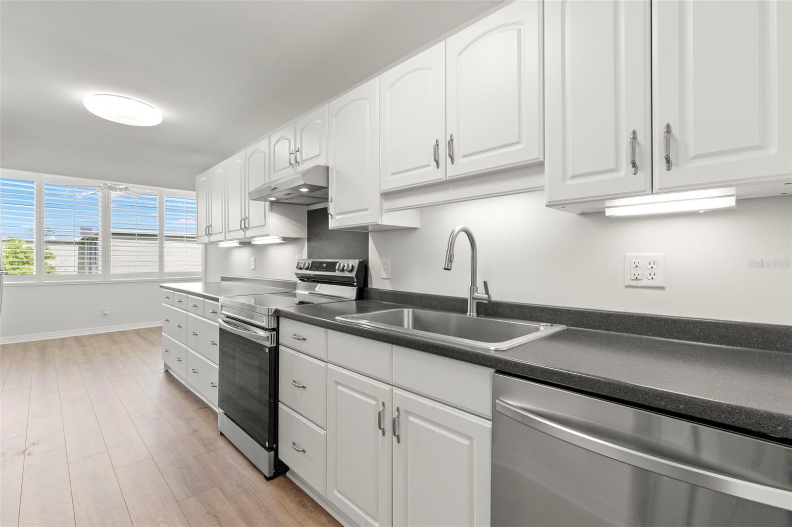 WINSTON PARK NORTHEAST - Residential Lease