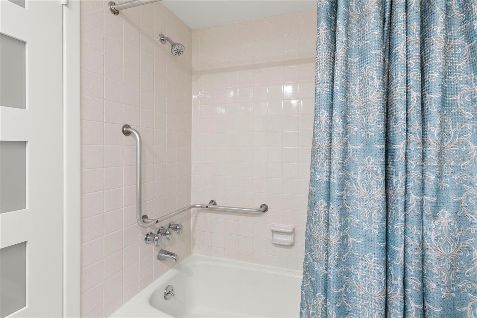 WINSTON PARK NORTHEAST - Residential Lease