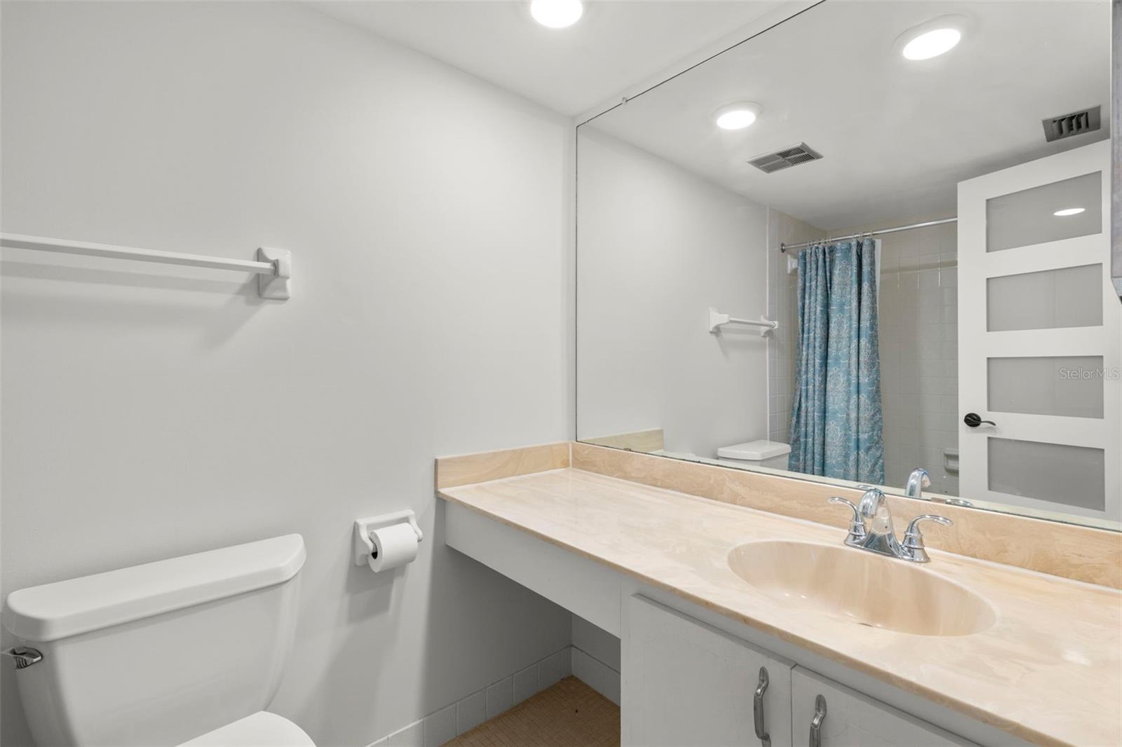 WINSTON PARK NORTHEAST - Residential Lease