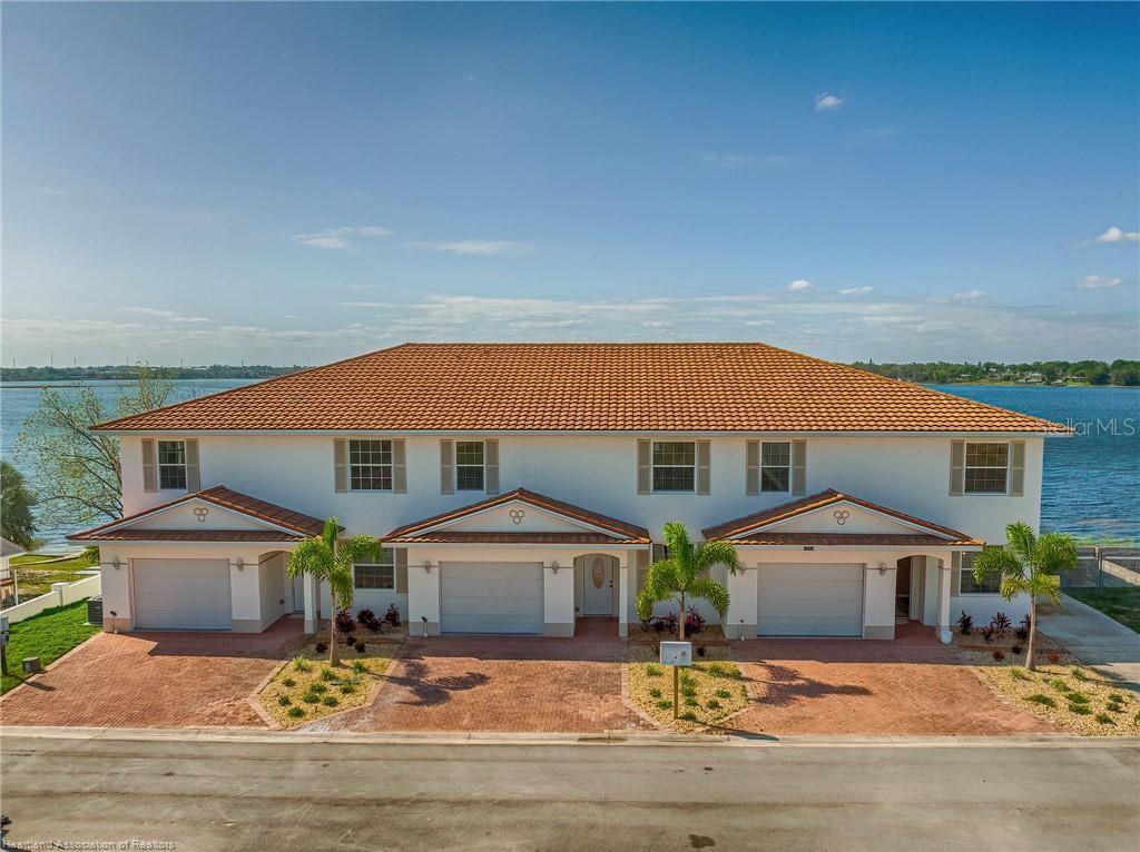 KNICKERBOCKER MANOR - Residential