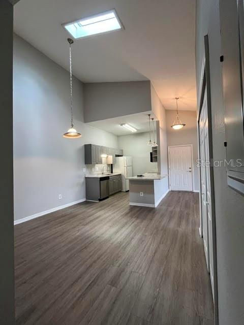COVE AT LAKE PEARL - Residential