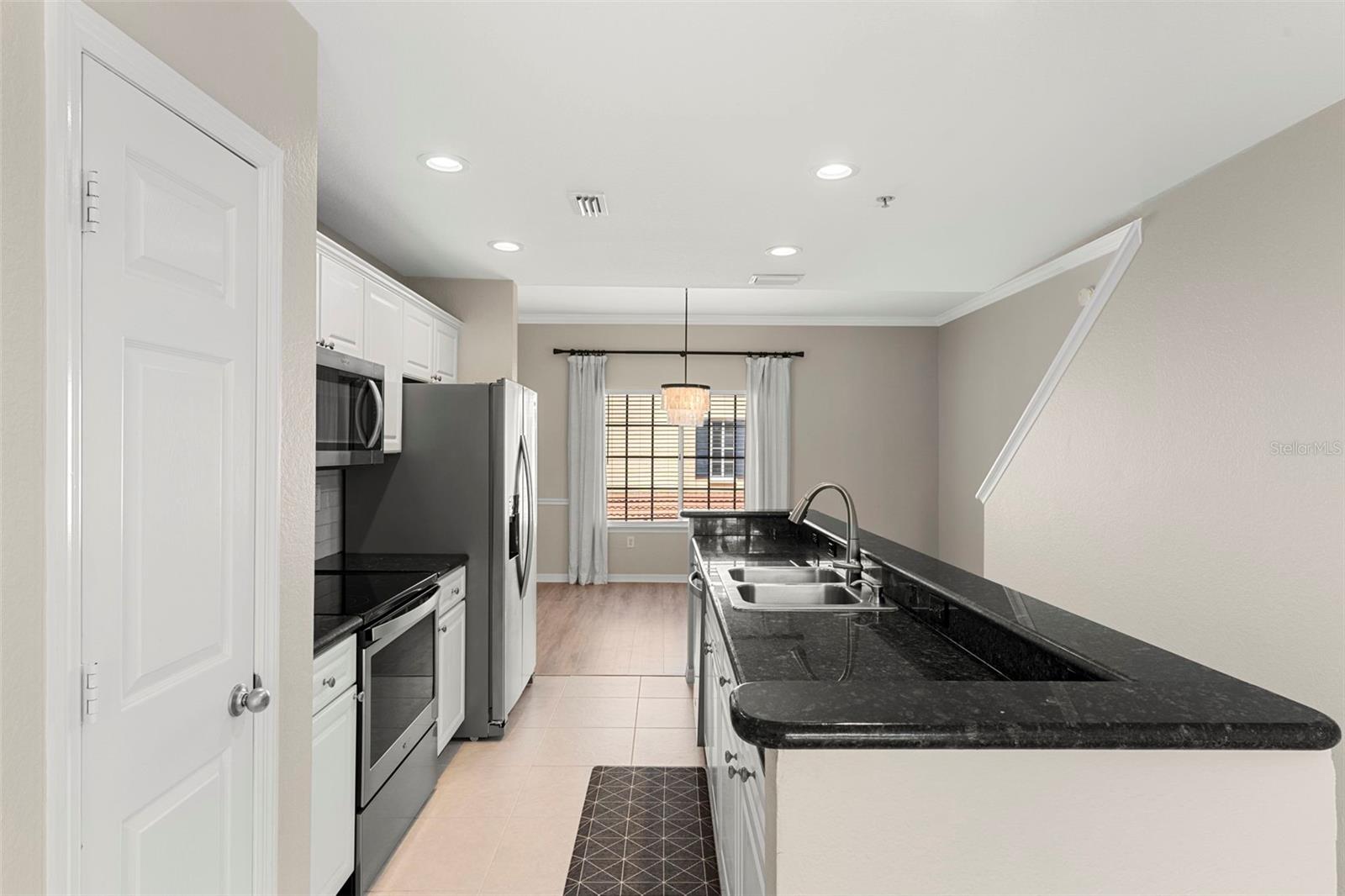 CORDOBA AT BEACH PARK A CONDOM - Residential Lease
