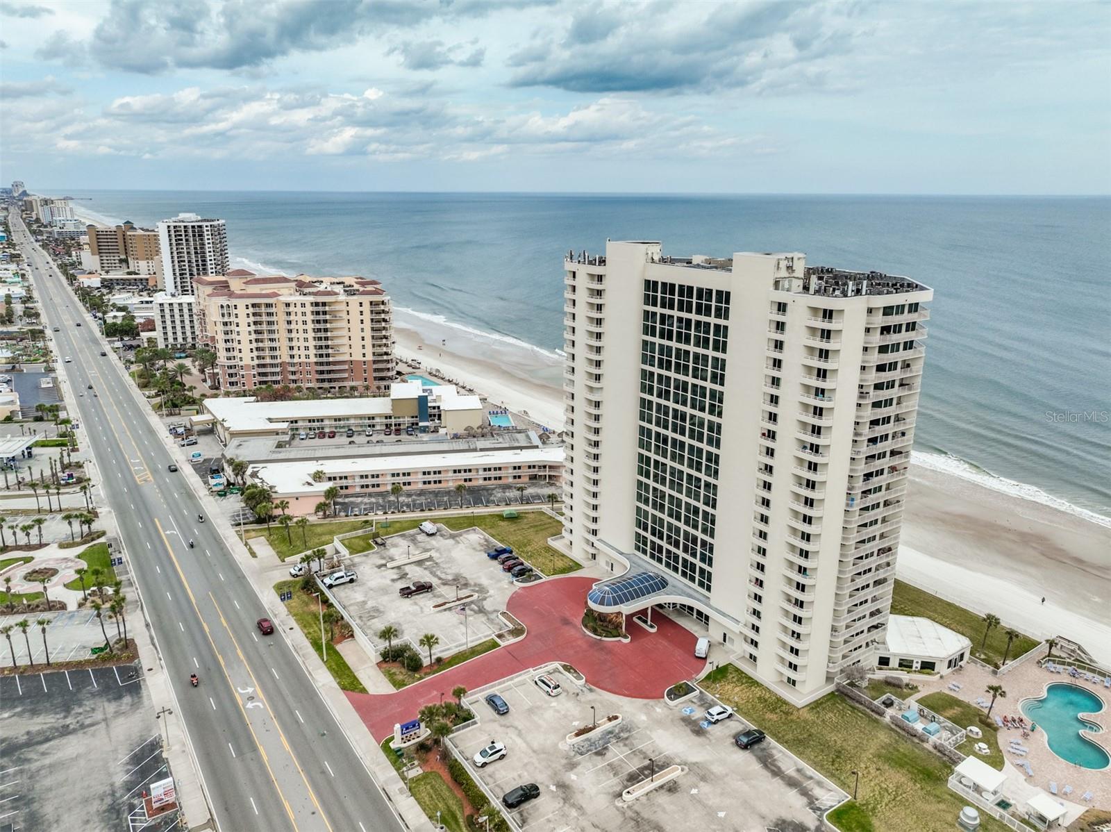 PENINSULA CONDO - Residential