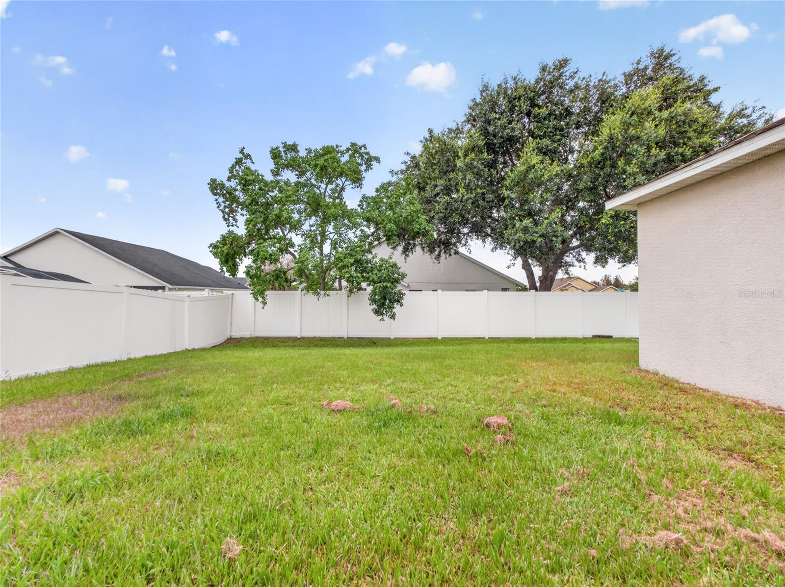 EAGLE BAY PH 1 - Residential
