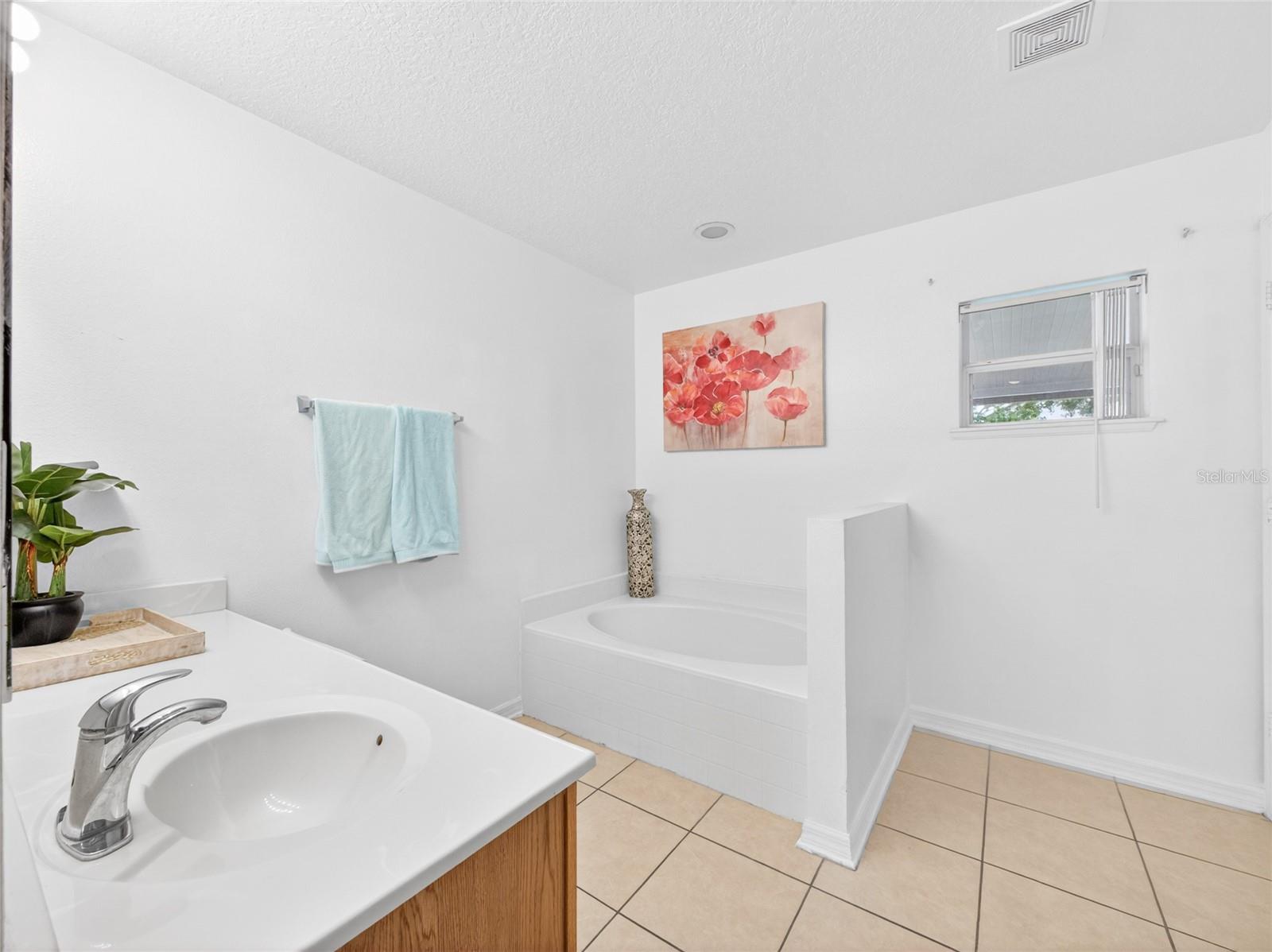 EAGLE BAY PH 1 - Residential