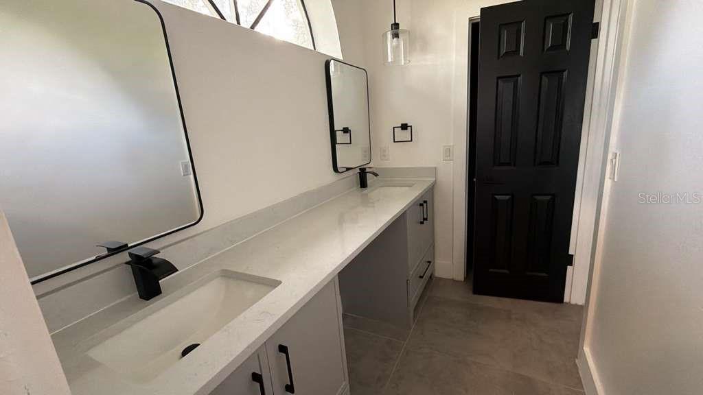 HUNTERS CREEK TR 150 PH 03 - Residential Lease