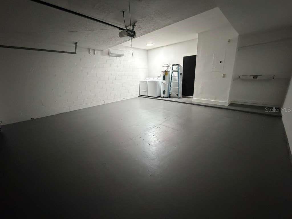 HUNTERS CREEK TR 150 PH 03 - Residential Lease