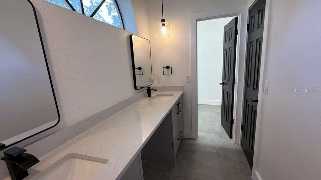 HUNTERS CREEK TR 150 PH 03 - Residential Lease