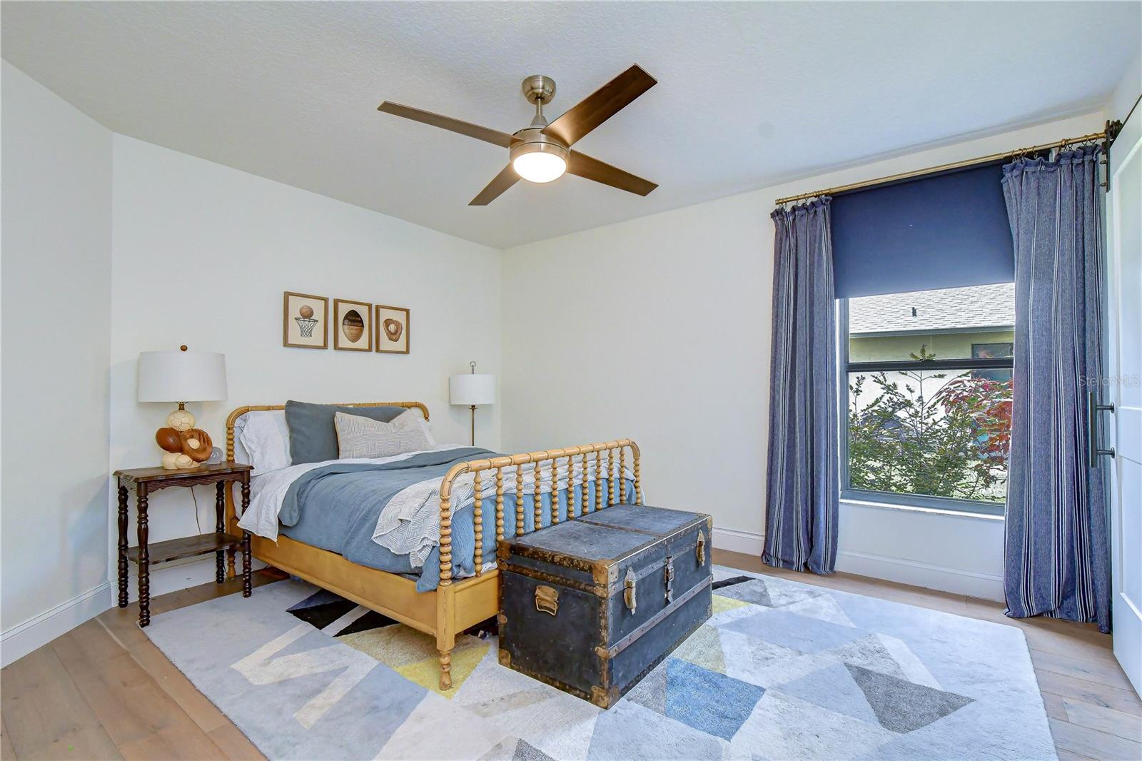 BELLE MEADE - Residential