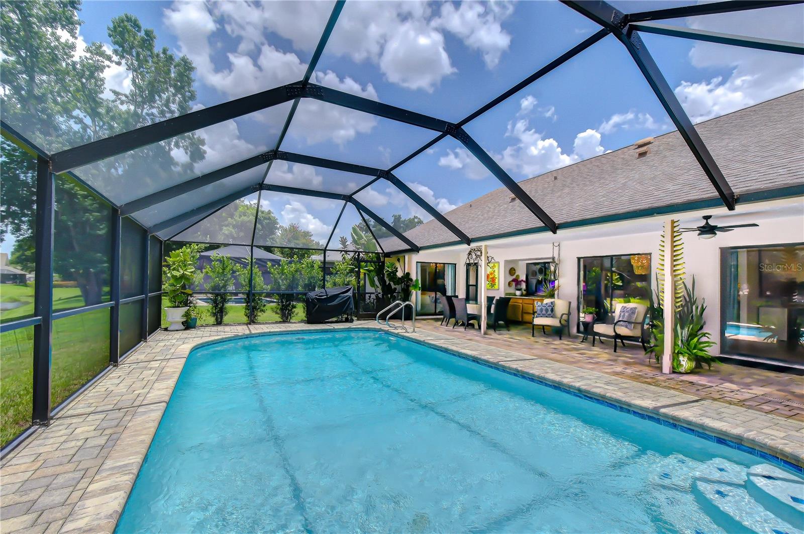 BELLE MEADE - Residential