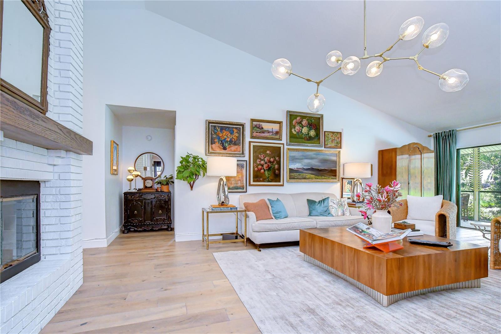 BELLE MEADE - Residential