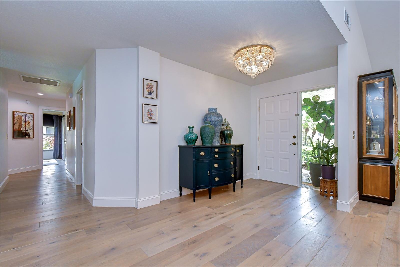 BELLE MEADE - Residential