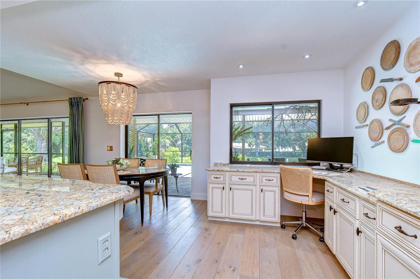 BELLE MEADE - Residential