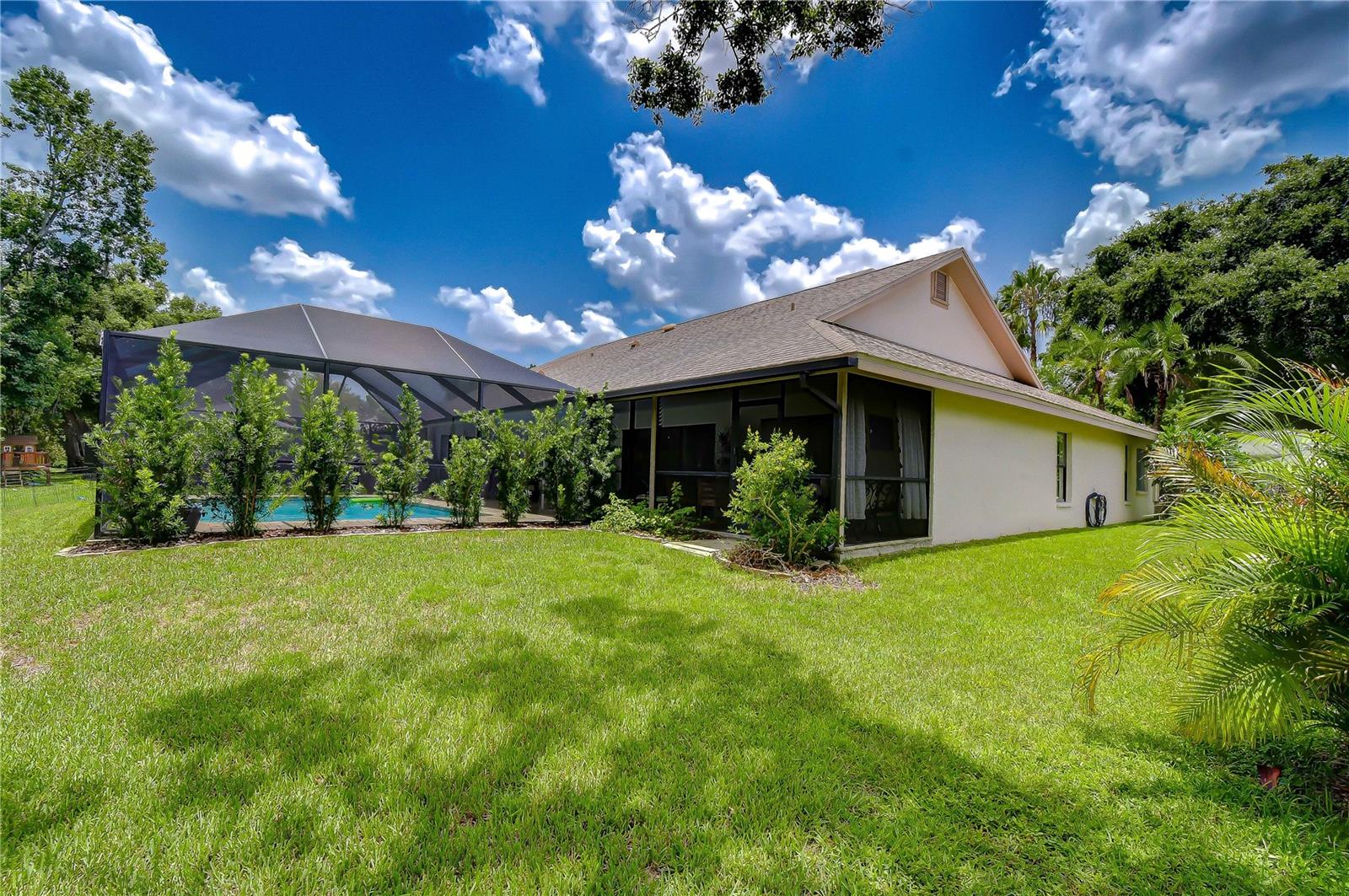 BELLE MEADE - Residential