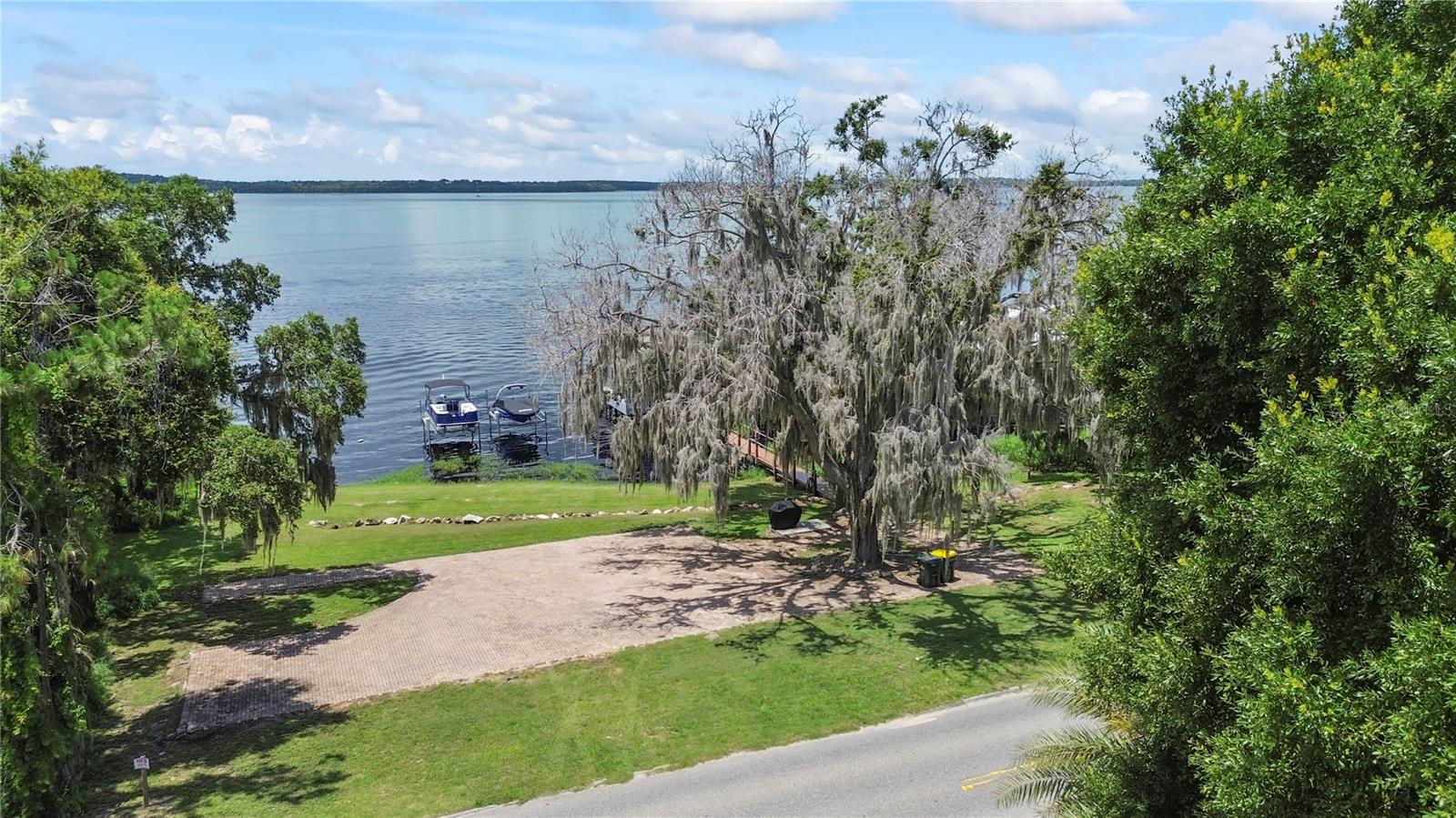 MOORINGS/CLERMONT - Land