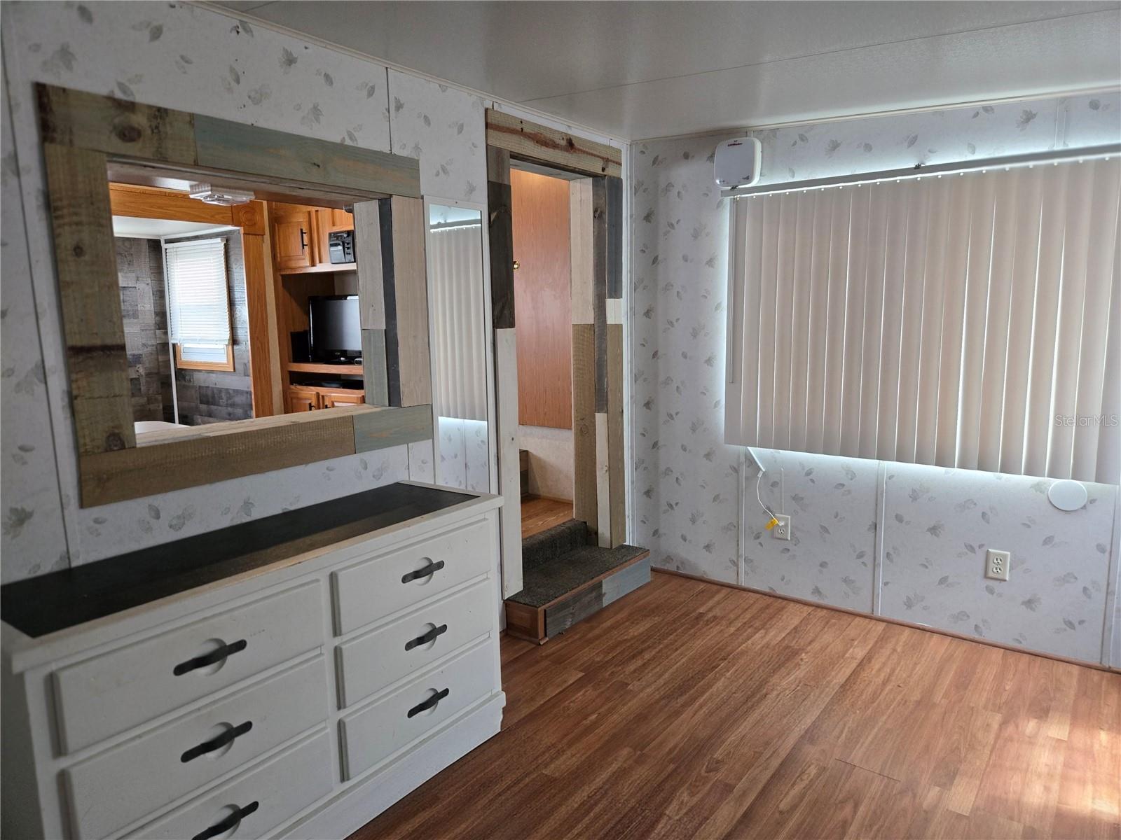 COUNTRY AIRE VILLAGE - Residential